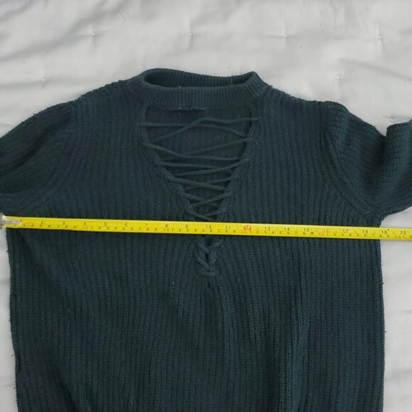 Hunter Green Ring Neck Strappy Front Knit  Sweater- S - Picture 9 of 12